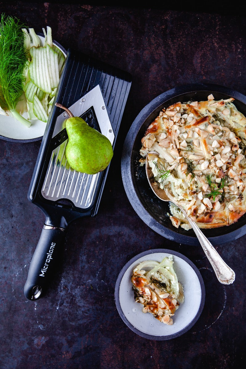 Microplane Mandolinjern m. v-skær og julienne - Bahne